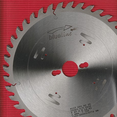 blueline by AKE Universalkreissägeblatt HW mittel – Ø 250 mm, Bohrung 30 mm