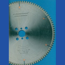 H.O. Schumacher+Sohn Hartmetallbestücktes Kreissägeblatt NE-negativ extra fein – Ø 300 mm, Bohrung 32 mm